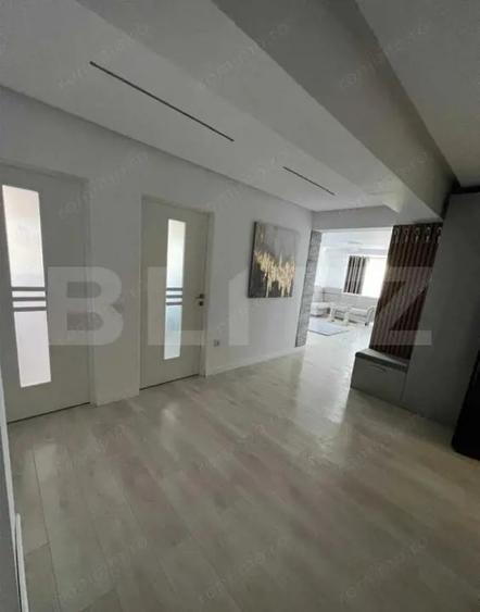 Apartament cu 3 camere în Sud