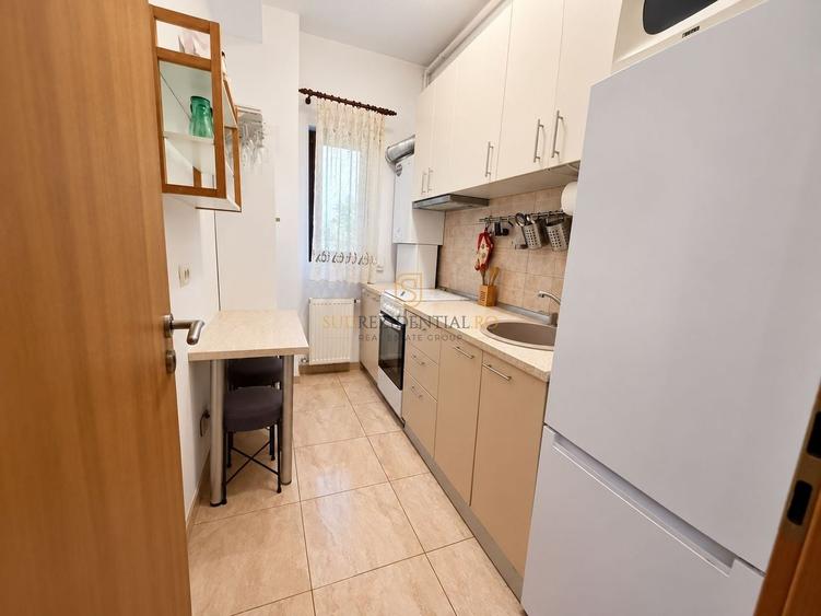 Apartament cu 2 camere semidecomandat, mobilat în Central
