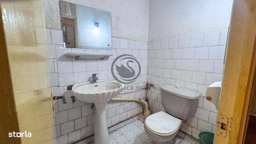 Apartament cu 4 camere decomandat în Central