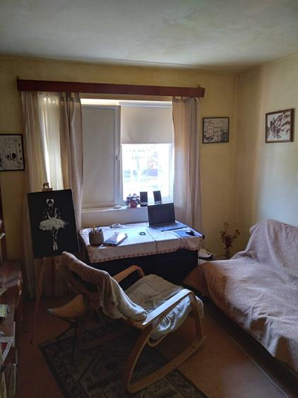 Apartament cu 3 camere semidecomandat în Est