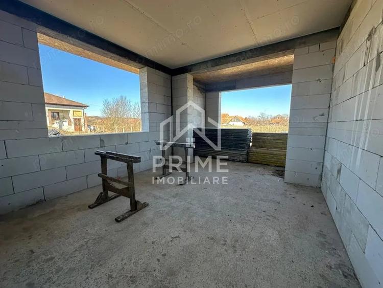 Casă cu Teren 200 Mp în Teiu