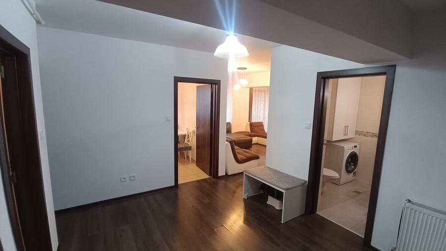 Apartament cu 3 camere semidecomandat, mobilat în Șerbănești