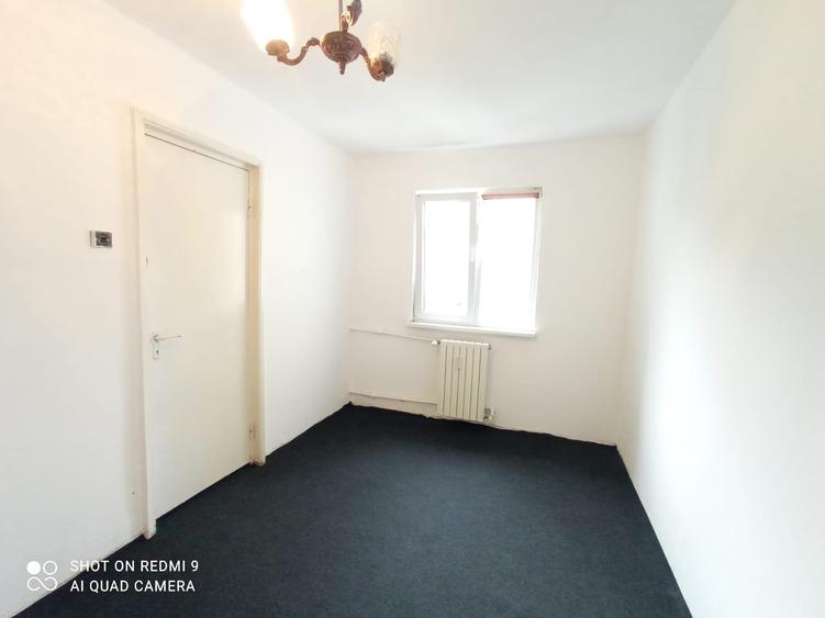 Apartament cu 3 camere, mobilat în Inel II