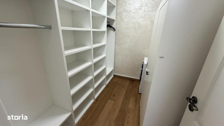 Apartament cu 3 camere decomandat în Lazaret
