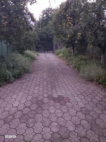 Casă cu 5 camere cu Teren 1000 Mp în Dâmbu Pietros