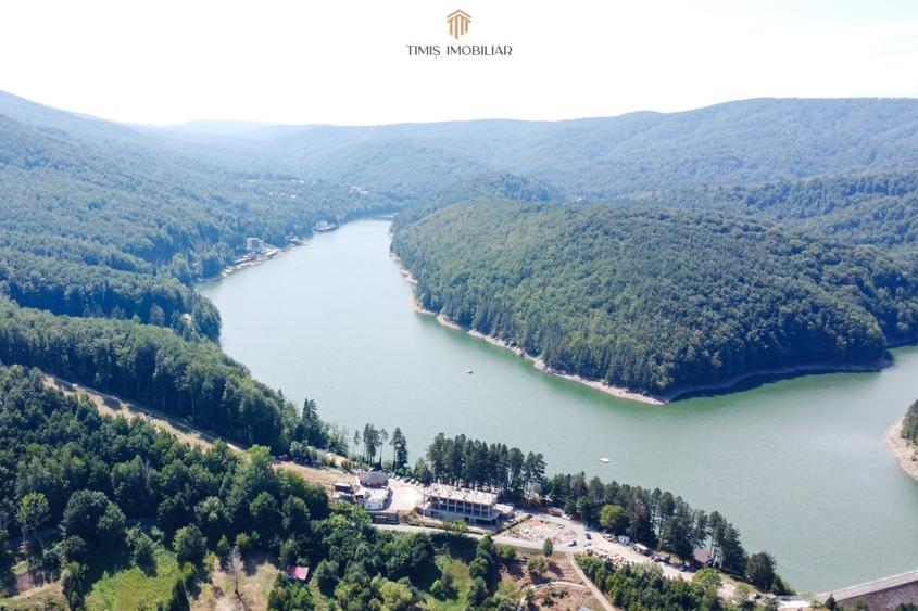 Teren Construcții intravilan de 4173 mp, în Văliug