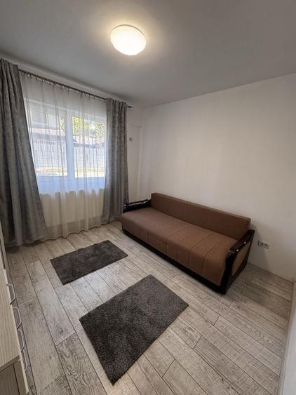 Garsonieră decomandată în Central