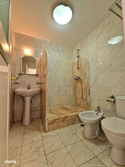 Apartament cu 4 camere în 13 Septembrie