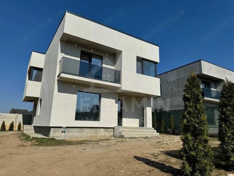 Casă cu 4 camere cu Teren 410 Mp în Bariera Vâlcii