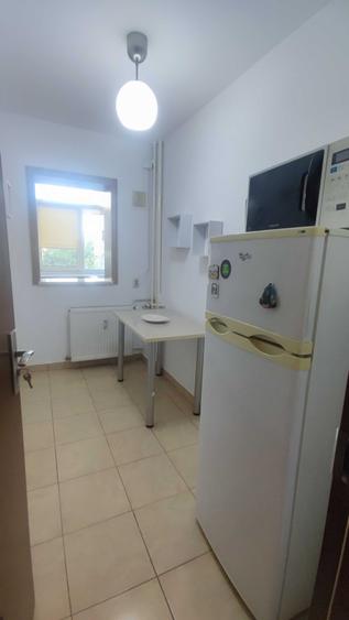 Garsonieră decomandată în Banu Manta