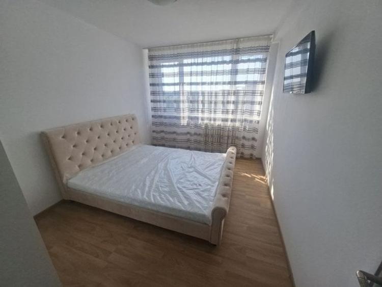 Apartament cu 2 camere semidecomandat, mobilat în Berceni