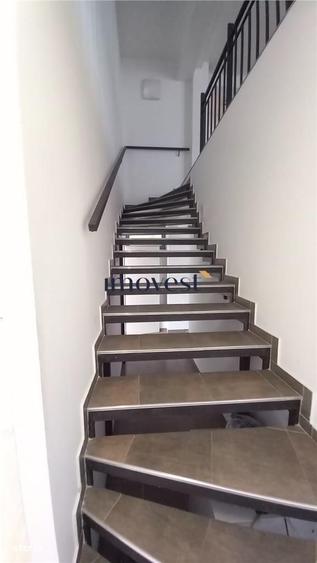 De inchiriat spatiu comercial ( pretabil si pentru birouri) - 3