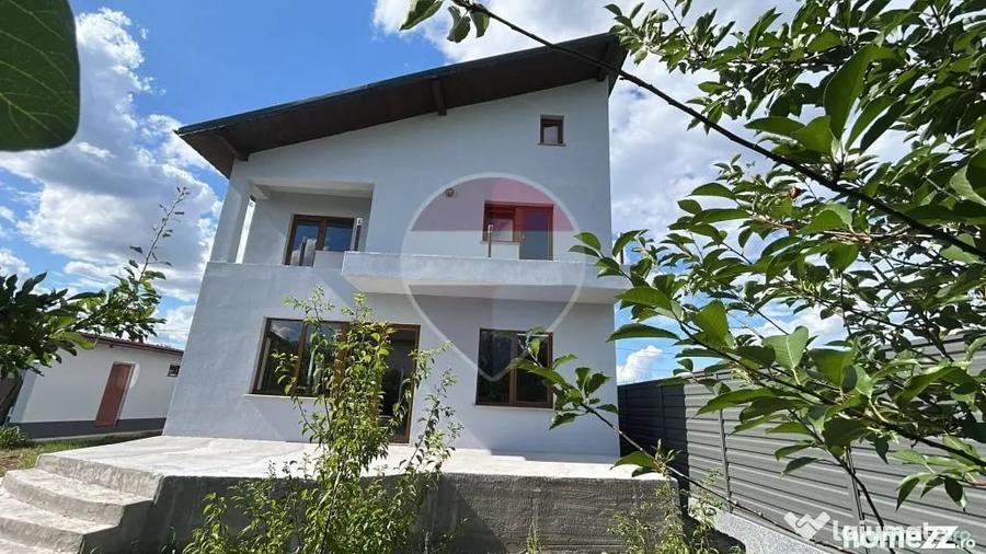 Casă cu 3 camere cu Teren 570 Mp în Săftica