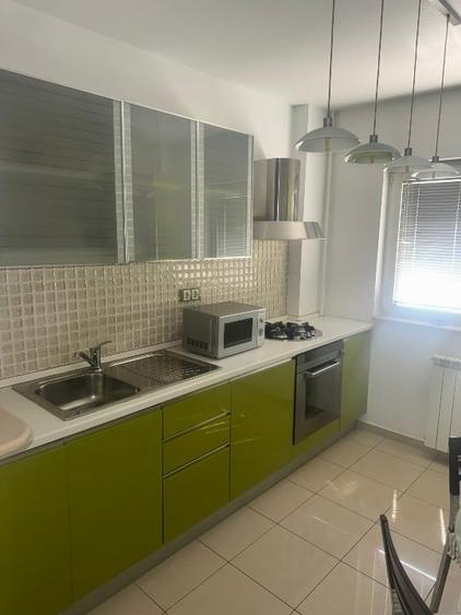 Apartament cu 2 camere semidecomandat, mobilat în Tineretului