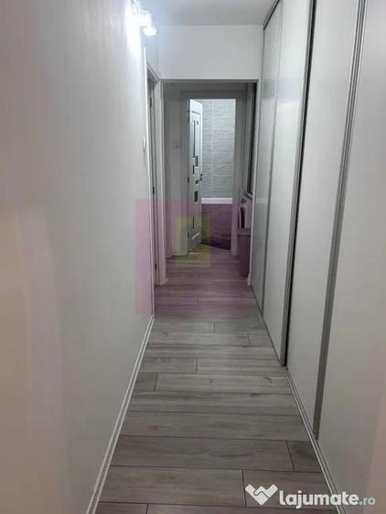 Apartament cu 3 camere decomandat în Liviu Rebreanu