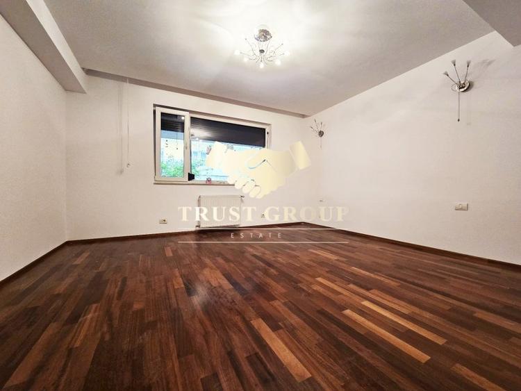 Apartament cu 3 camere decomandat în Șoseaua Nordului