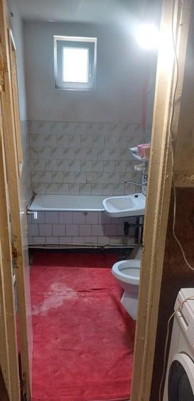 Apartament cu 2 camere decomandat în Precista