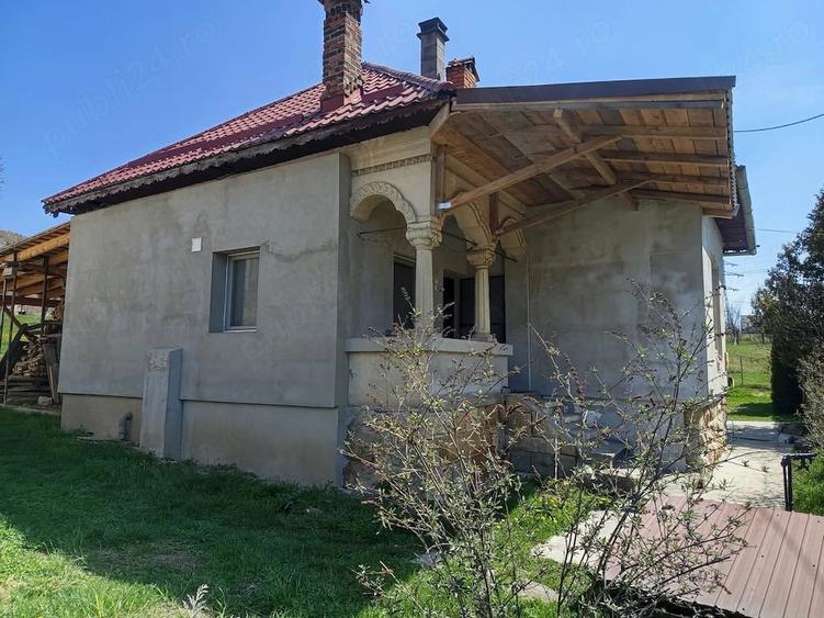 Casă cu Teren 3103 Mp în Central