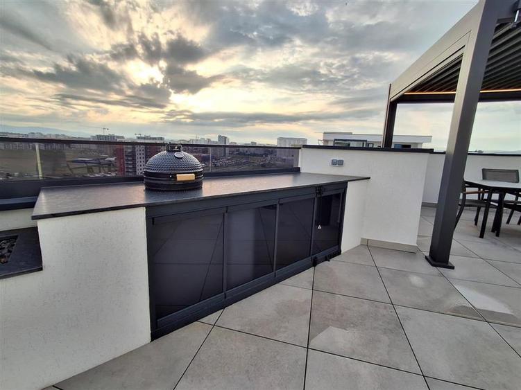 Apartament cu 3 camere decomandat în Exterior Sud