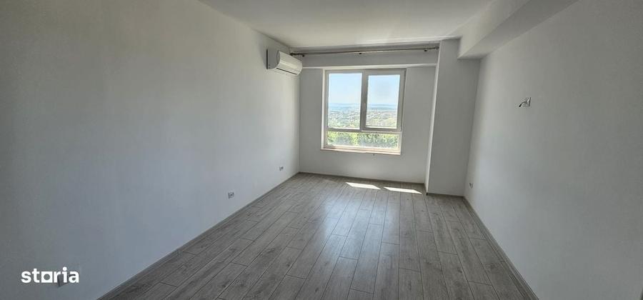 Apartament cu 3 camere în Copou