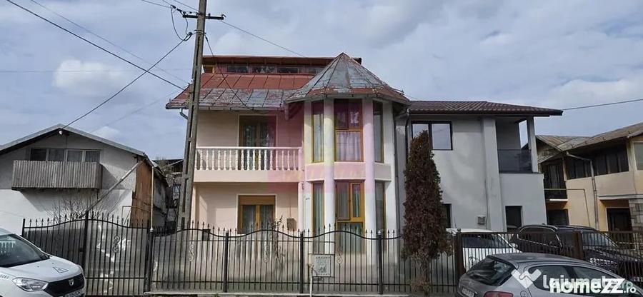 Casă cu 3 camere cu Teren 340 Mp în Poiana