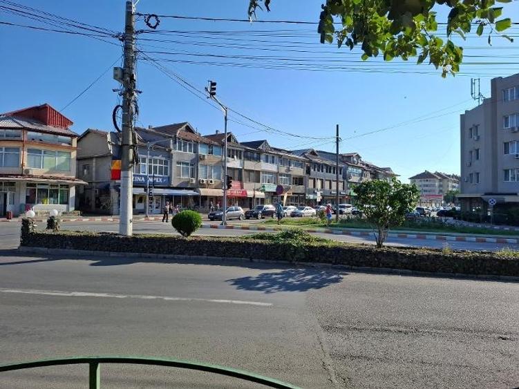 Spațiu comercial, de 50 mp, în Fetești-Gară