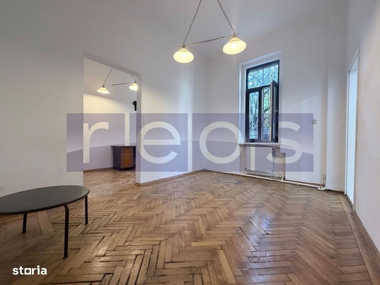 Apartament cu 4 camere semidecomandat în Cișmigiu