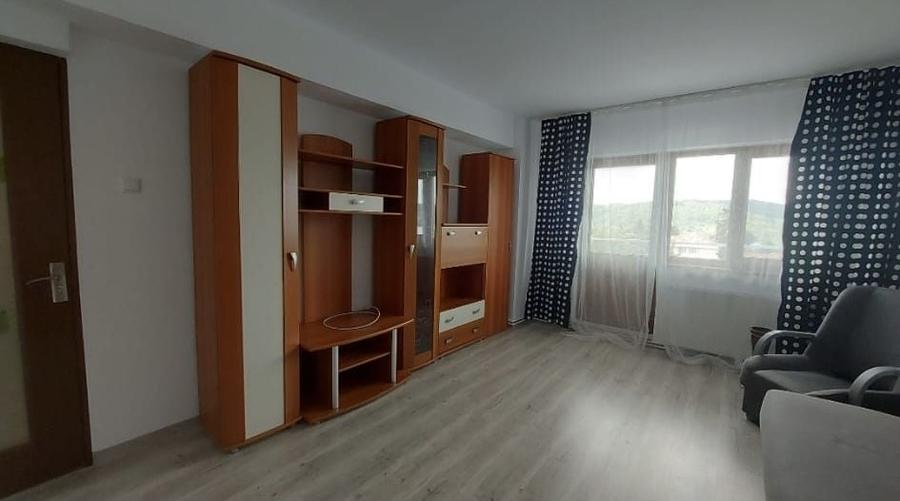 Garsonieră decomandată, mobilată în Ultracentral