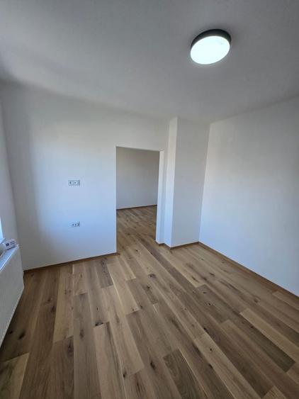 Apartament cu 2 camere semidecomandat în Horea