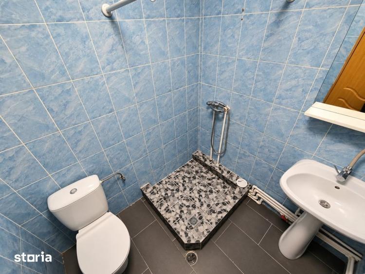 Casă cu 3 camere decomandat cu Teren 400 Mp în Iris