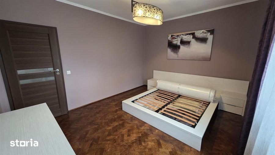 Apartament cu 3 camere decomandat, mobilat în Plopilor