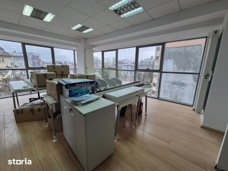 Spațiu comercial, de 680 mp, în Moșilor