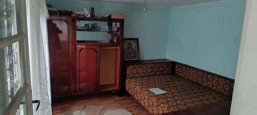 Teren de 2400 mp, în Goruni