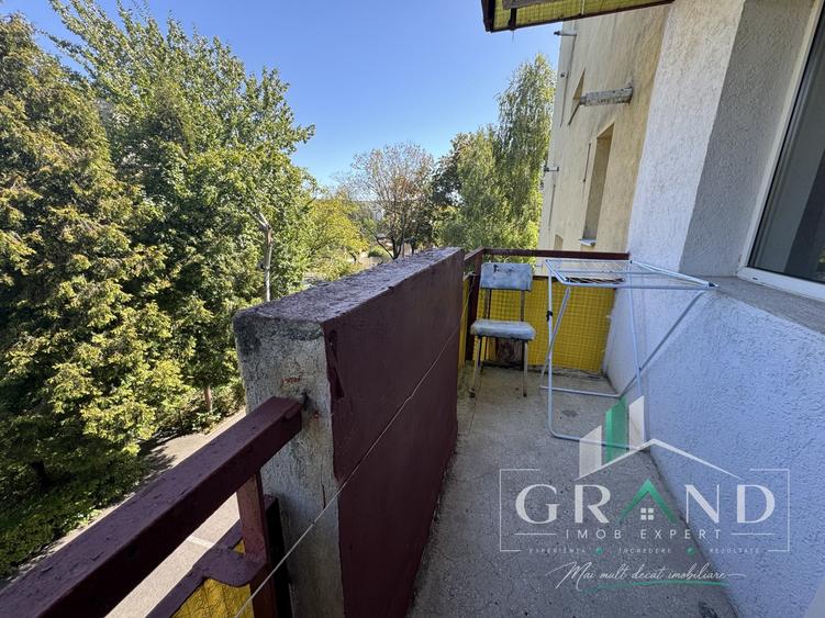 Apartament cu 3 camere decomandat, mobilat în Zorilor