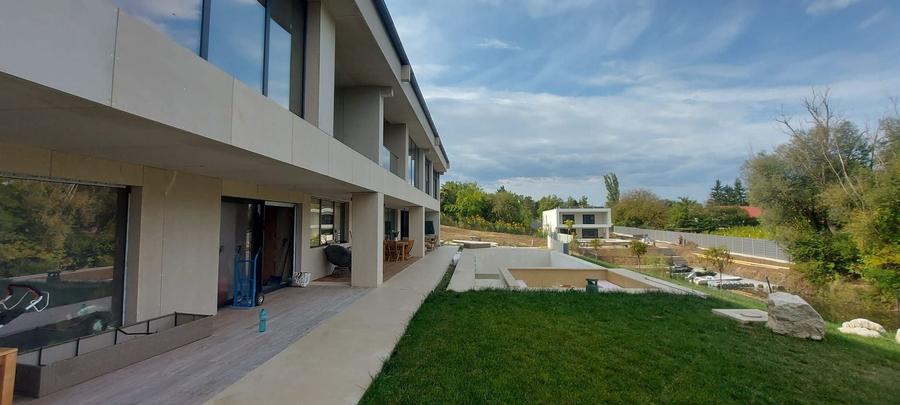 Casă cu 6 camere cu Canalizare în Siliștea Snagovului