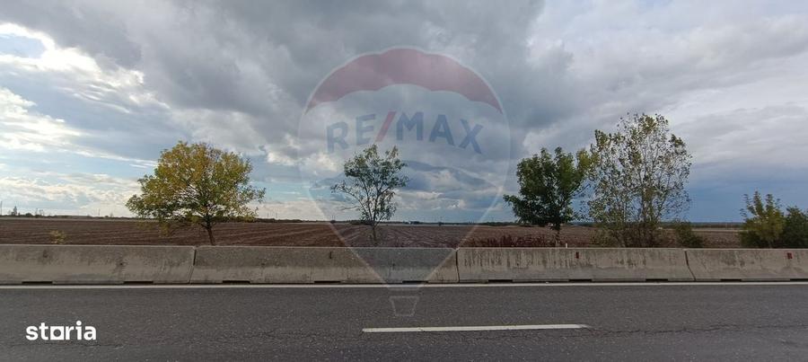 Spațiu comercial, în Vlădiceasca