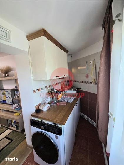 Apartament cu 3 camere, mobilat în Sud