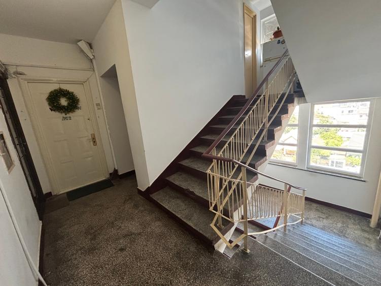 Apartament cu 2 camere semidecomandat în Grivița