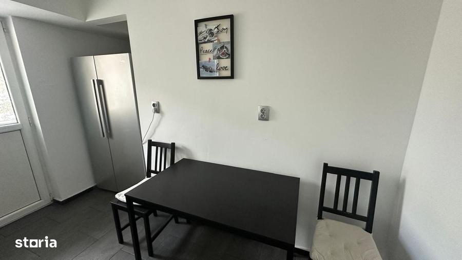 Apartament cu 3 camere decomandat în 13 Septembrie