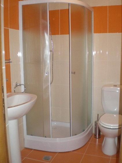 Casă cu 17 camere cu Teren 1890 Mp în Predeal