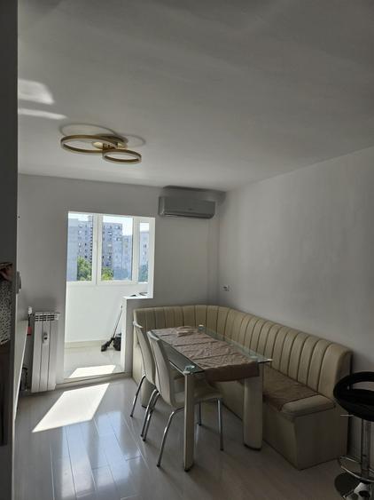 Apartament cu 2 camere decomandat, mobilat în Sebastian