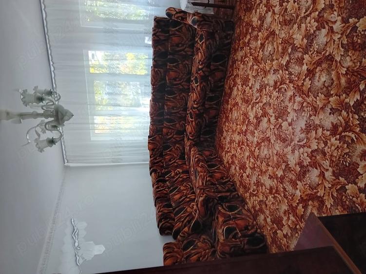Casă cu 5 camere cu Teren 756 Mp în Central