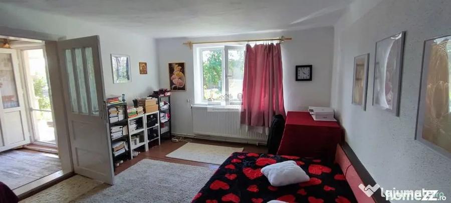 Casă cu 2 camere cu Teren 3811 Mp în Buciumeni