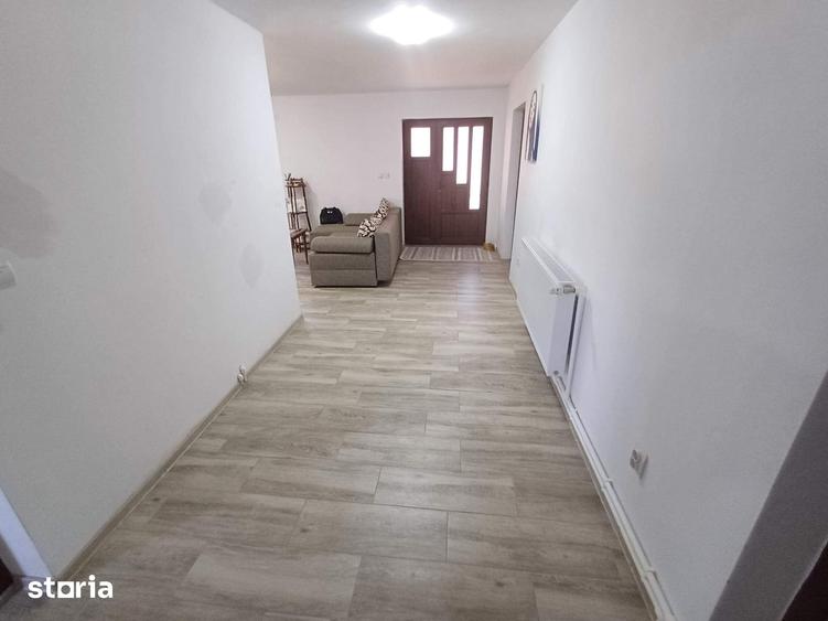 Casă cu 4 camere cu Teren 2050 Mp în Central