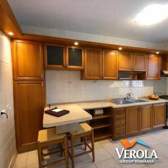 Apartament cu 3 camere decomandat, mobilat în Cotroceni