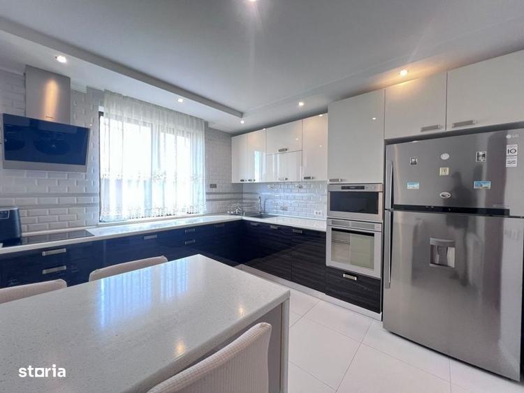 Vila Superba pentru 2 familii /9 Camere /Curte 721 - 3