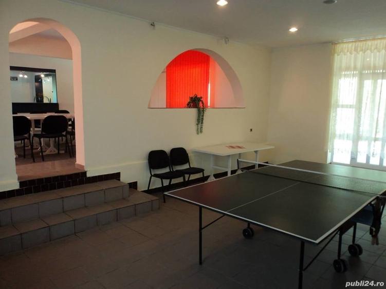Casă cu 9 camere în Valea Mare