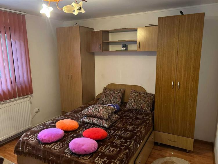Casă cu 4 camere în Central