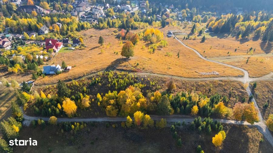 Teren de 7785 mp, în Ceahlău
