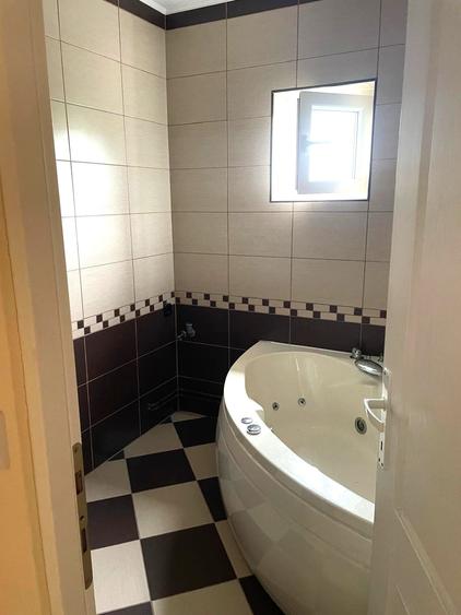 Apartament cu 3 camere decomandat în Nord